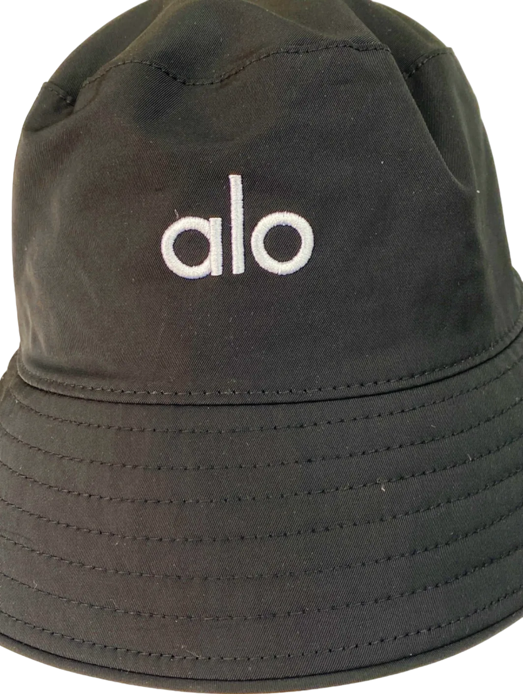 Stylish Alo Yoga Black Fundamental Bucket Hat - Size S/M for Ultimate Comfort and Versatility